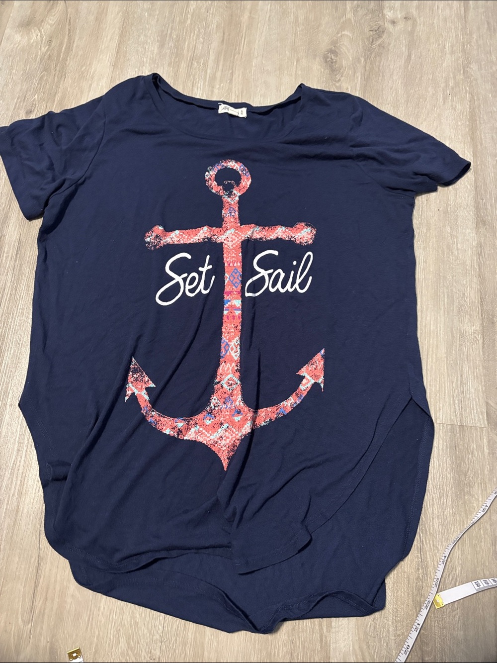 Ardene Navy Tee with Coral Anchor Graphic - Set Sail Script